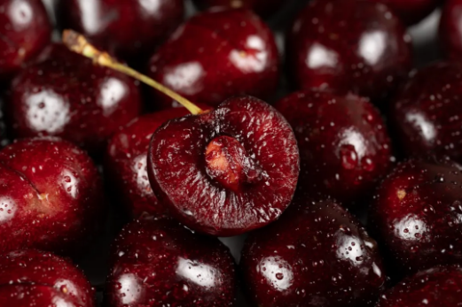 车厘子是人工染色的？是泡药水保鲜的？ 