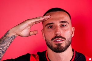 迪马济奥：希拉已经提前返回意大利，将接受物理治疗恢复肌肉伤势