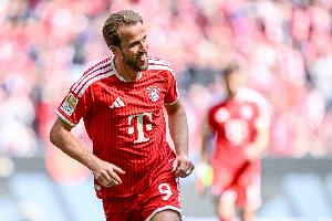 德天空：凯恩同意和拜仁续约，新合同直到2029年且无需接受降薪